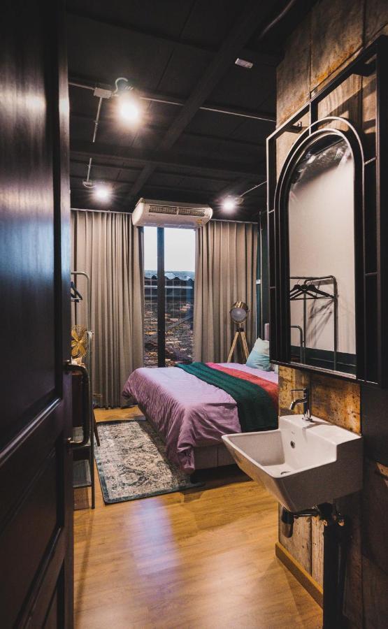 Mojo Old Town Phranakorn Hotel Bangkok Luaran gambar