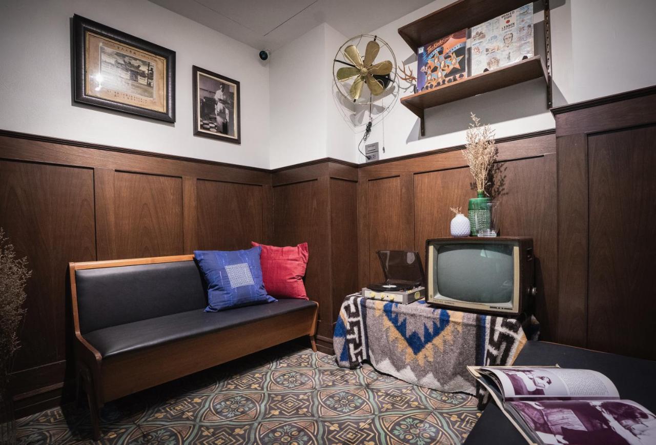 Mojo Old Town Phranakorn Hotel Bangkok Luaran gambar